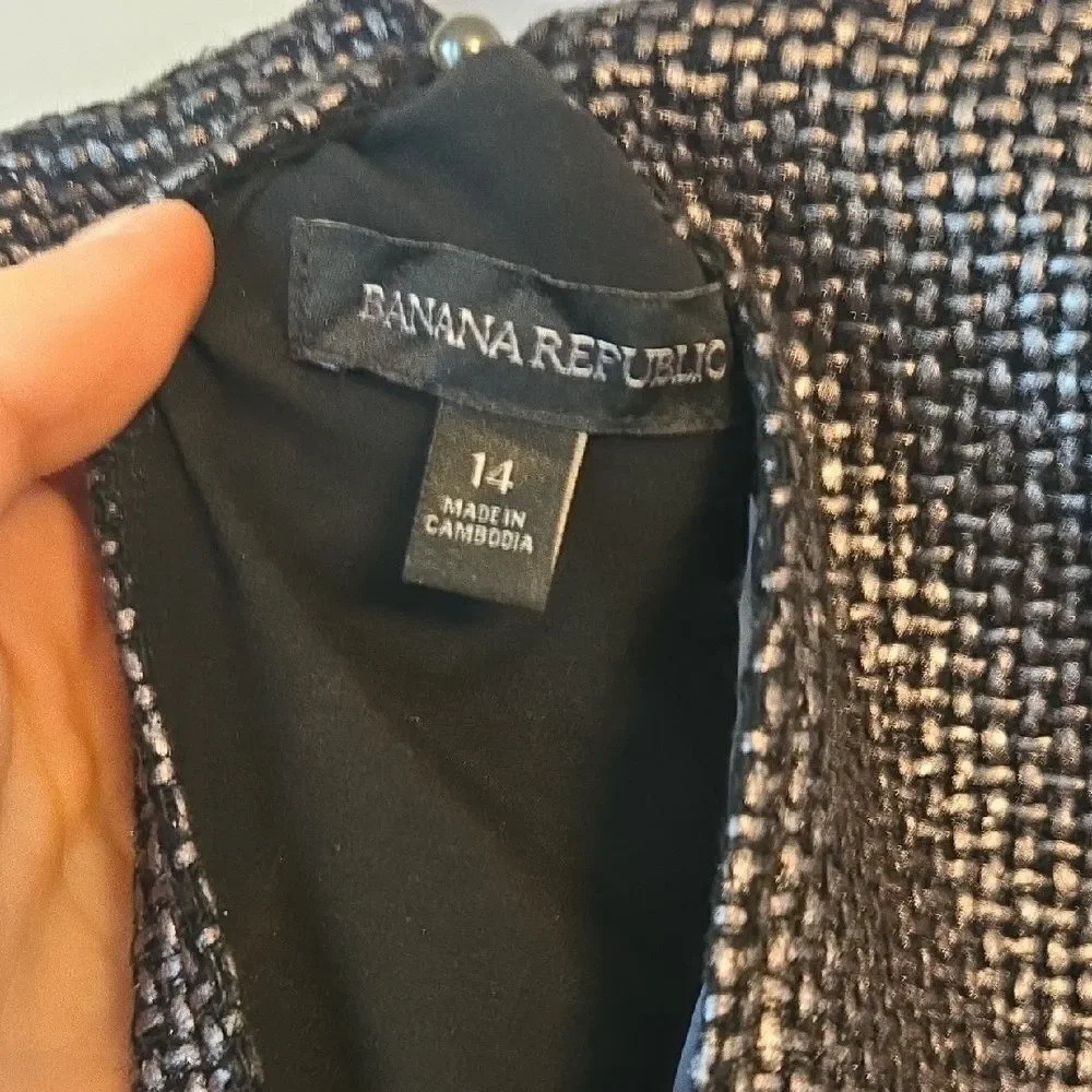 Banana Republic Gray and Black Sheath Mini Dress - Picture 2 of 4